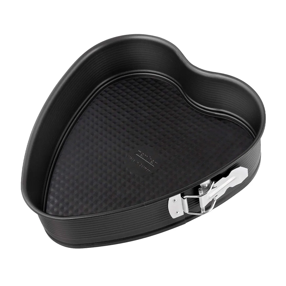zenker-stampo-heart-apribile-con-cerniera-a-forma-di-cuore-26-x-7-cm-antiaderent image 1