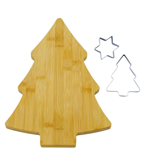 zenker-set-tagliere-albero-di-natale-in-bamb-fsc-38-cm-2-tagliabiscotti-in-accia image 1