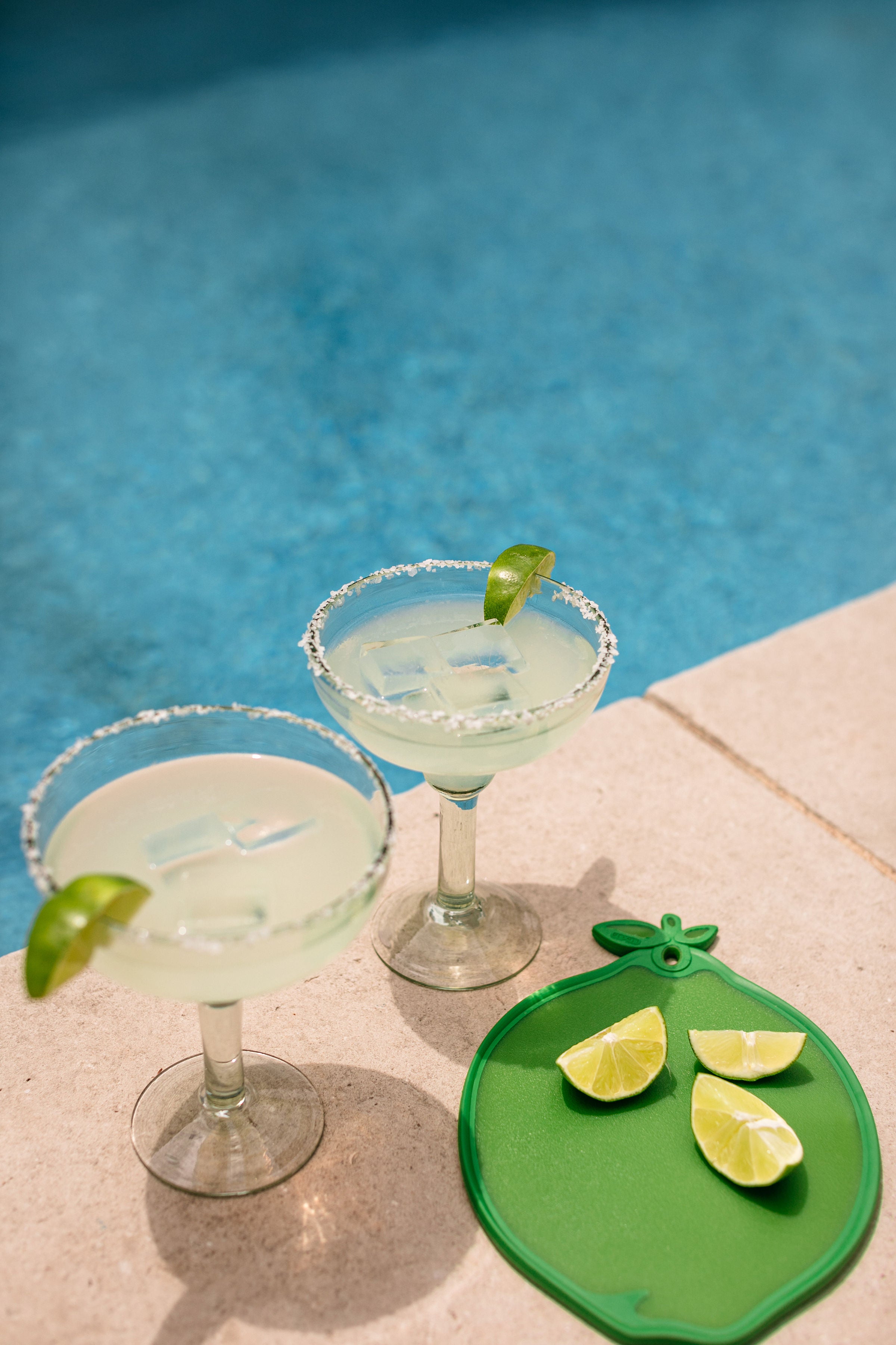dexas-citrus-bar-boards-tagliere-rotondo-da-bar-a-forma-di-limone-o-lime-18-cm image 3
