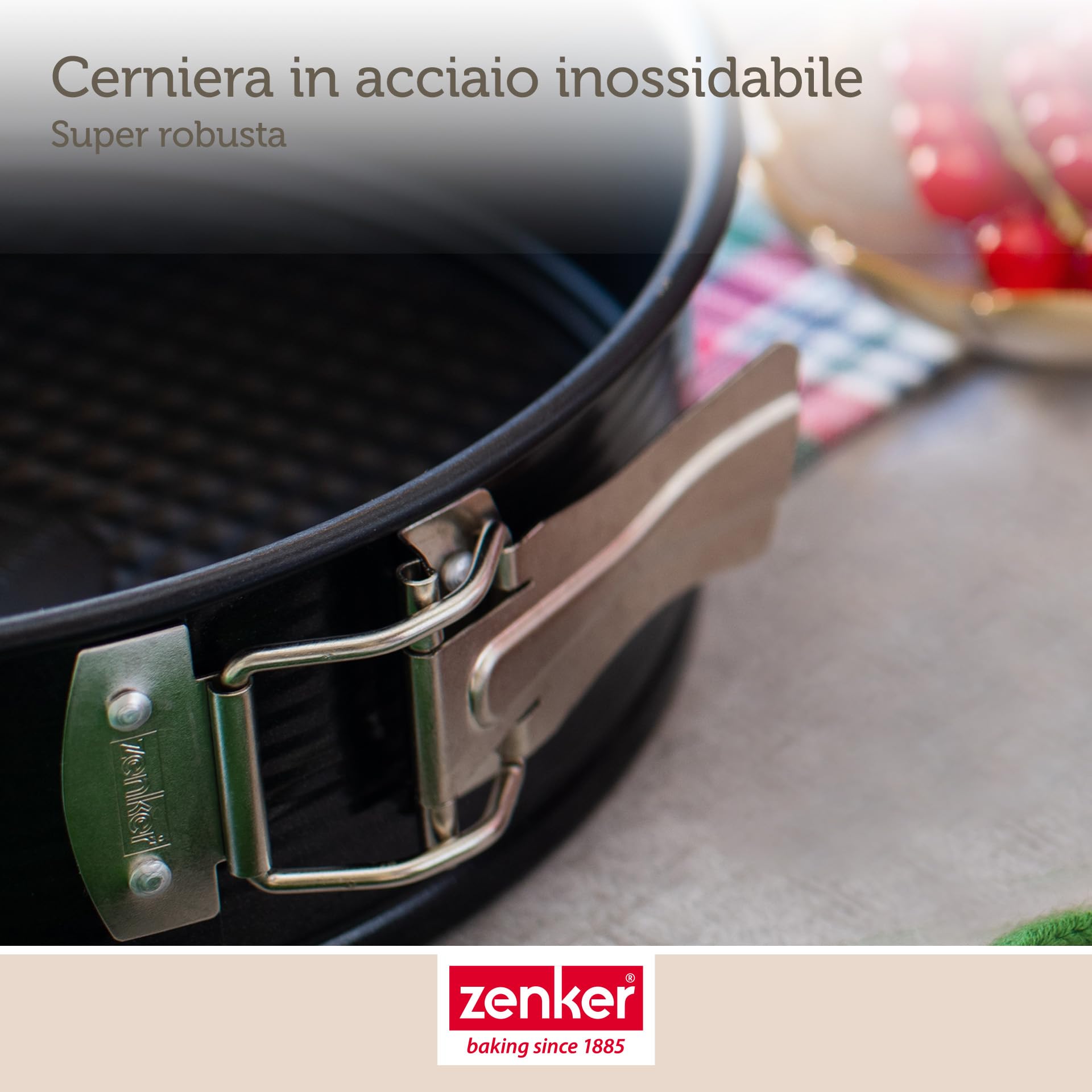 zenker-set-tortiera-a-cerniera-e-stampo-per-crostate-con-base-a-nido-d-ape-26-cm image 5