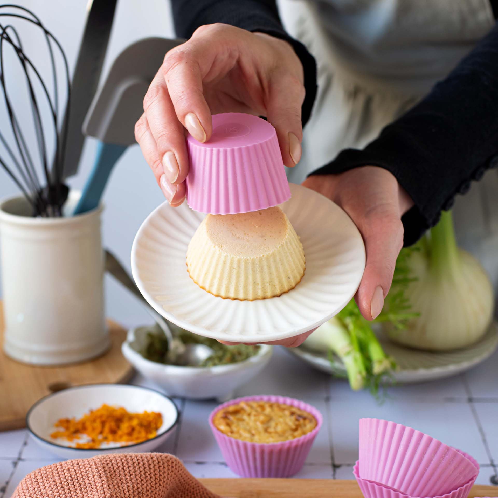 zenker-set-6-pirottini-per-muffin-e-cupcakes-in-silicone-7-cm-resistenti-fino-a- image 4
