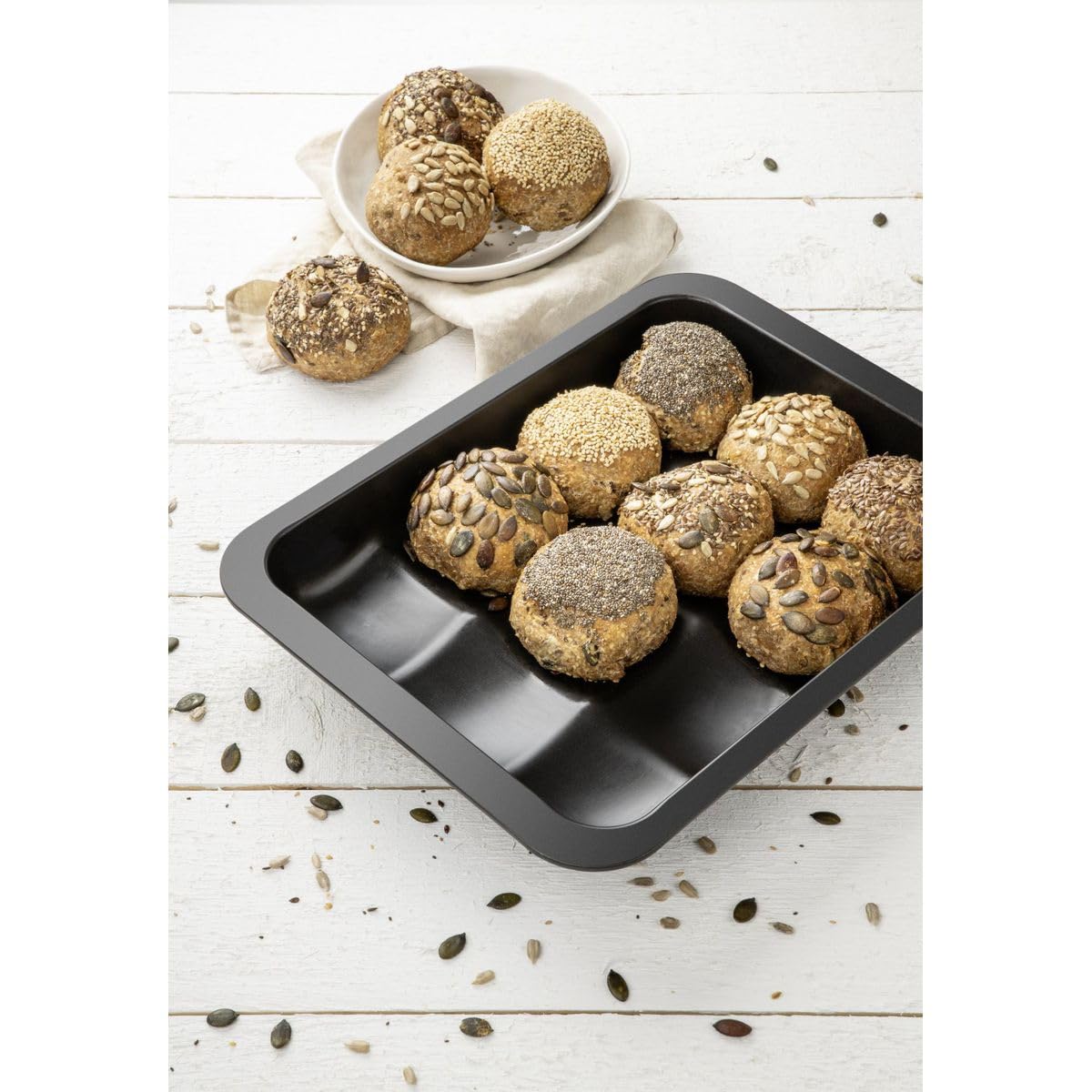 zenker-6517-teglia-antiaderente-per-12-panini-dolci-e-salati-black-metallic image 8
