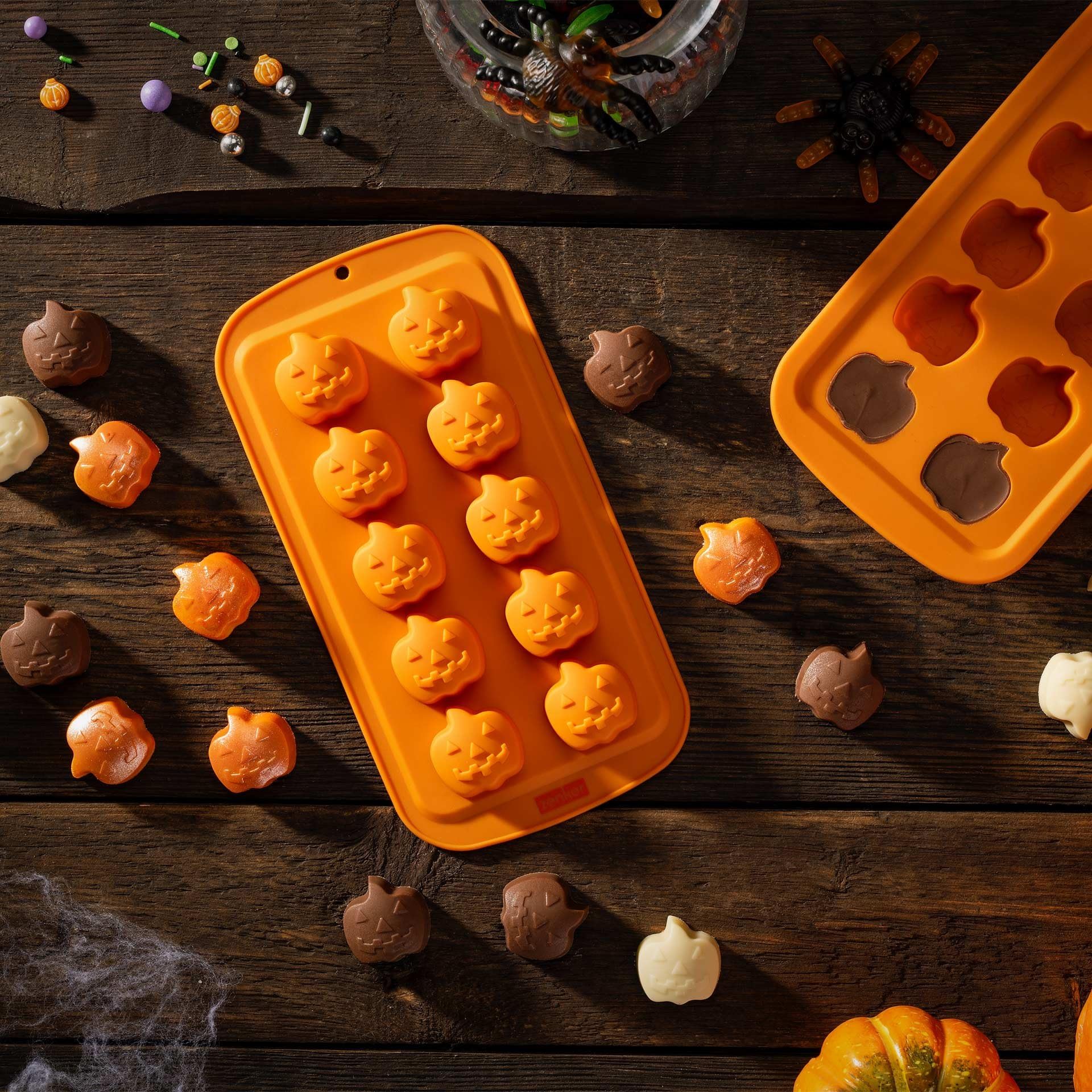 zenker-stampo-in-silicone-per-dolci-halloween-10-impronte-mini-zucca-resistente- image 2