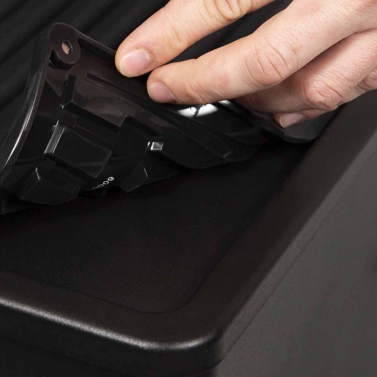 broil-king-regal-magnetic-silicone-side-shelf-grill-mat-tappetino-magnetico-in-s image 5