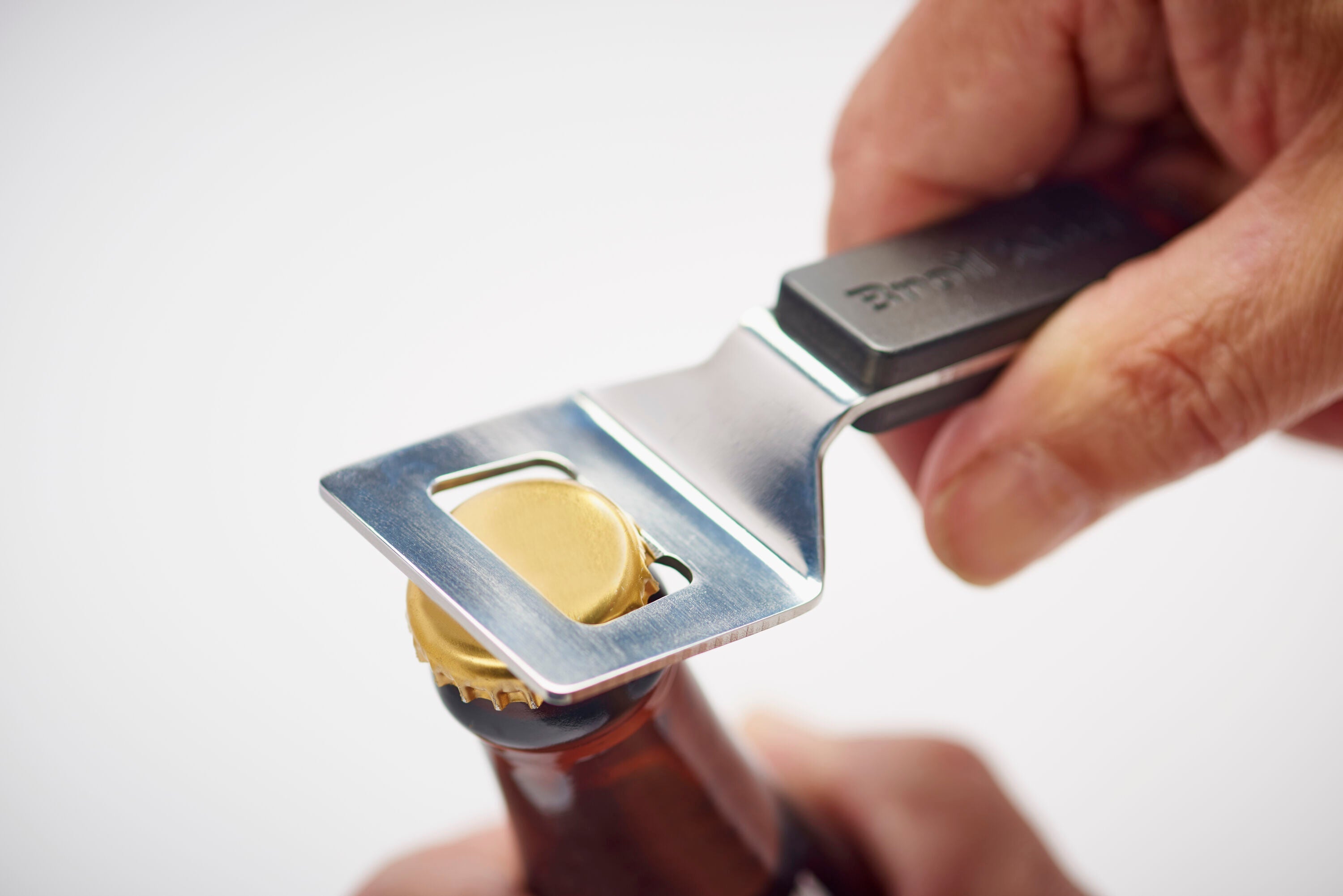 broil-king-bottle-opener-apribottiglie-a-spatola-in-acciaio-inox-con-manico-in-r image 3