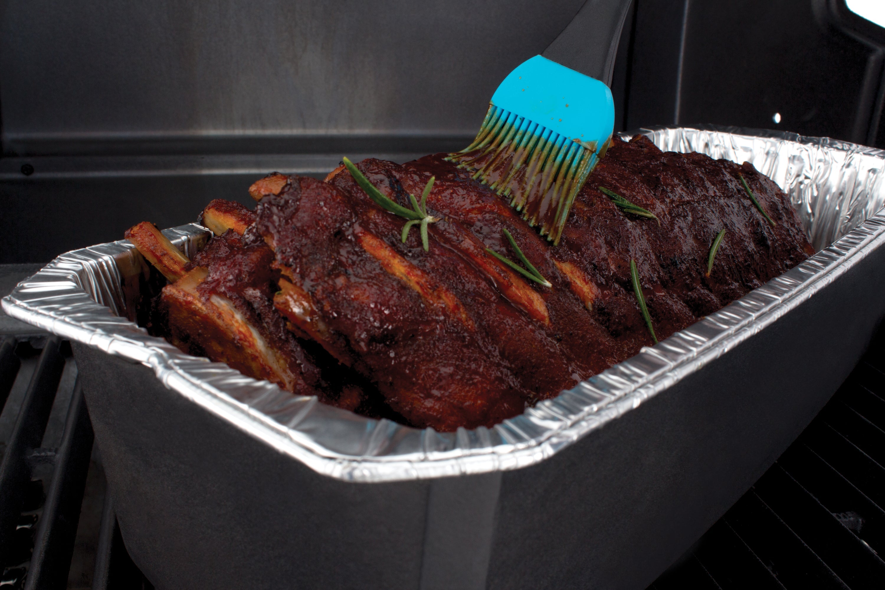 broil-king-foil-rib-roaster-teglie-in-alluminio-per-costine-confezione-da-2 image 3