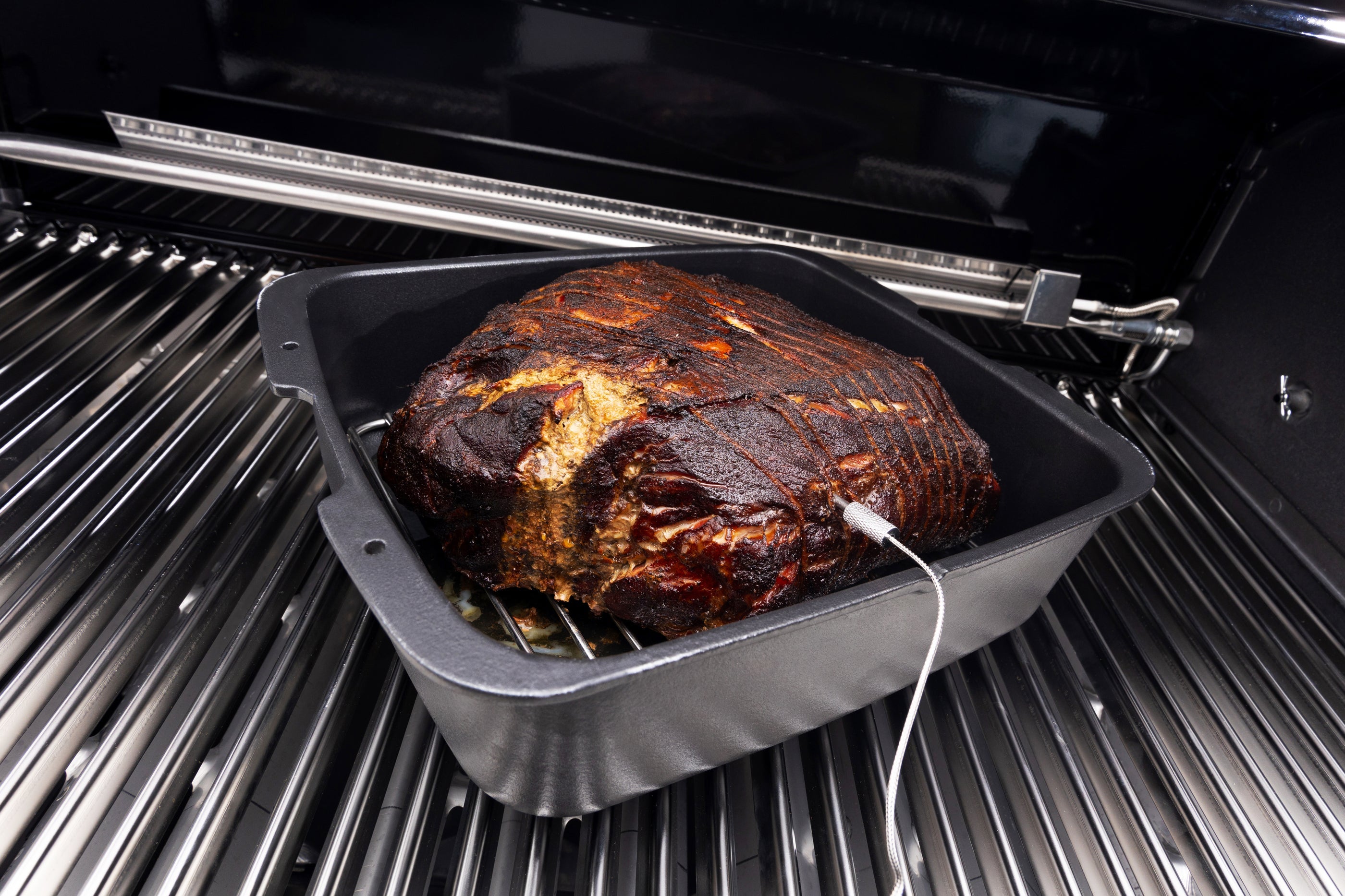 broil-king-cast-iron-dutch-oven-pentola-in-ghisa-per-barbecue-con-griglia-di-cot image 5