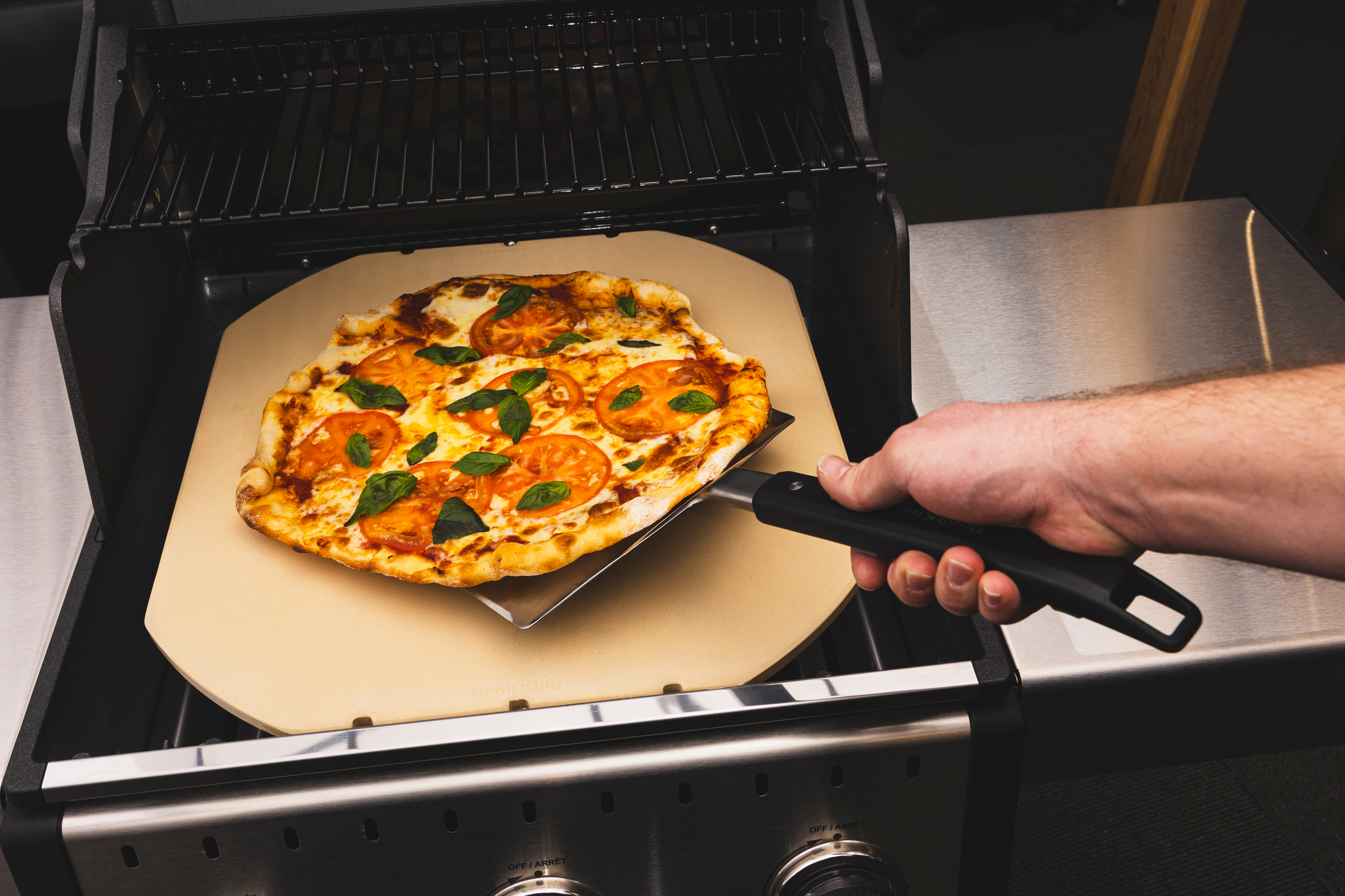 broil-baron-crown-keg-pizza-stone-pietra-per-pizza-rettangolare-reversibile-exac image 3