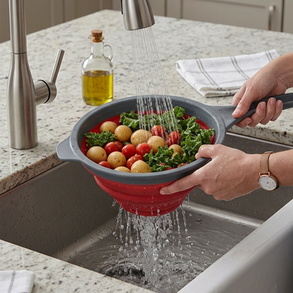 dexas-pop-n-stor-scolapasta-pieghevole-a-una-mano-20-cm-richiudibile-flat-e-lava image 2